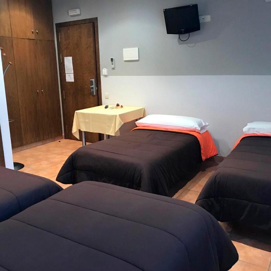 Hotel Familiar Bagá Екстериор снимка