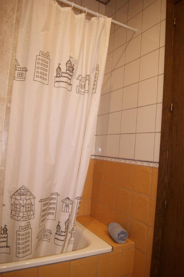Hotel Familiar Bagá Екстериор снимка