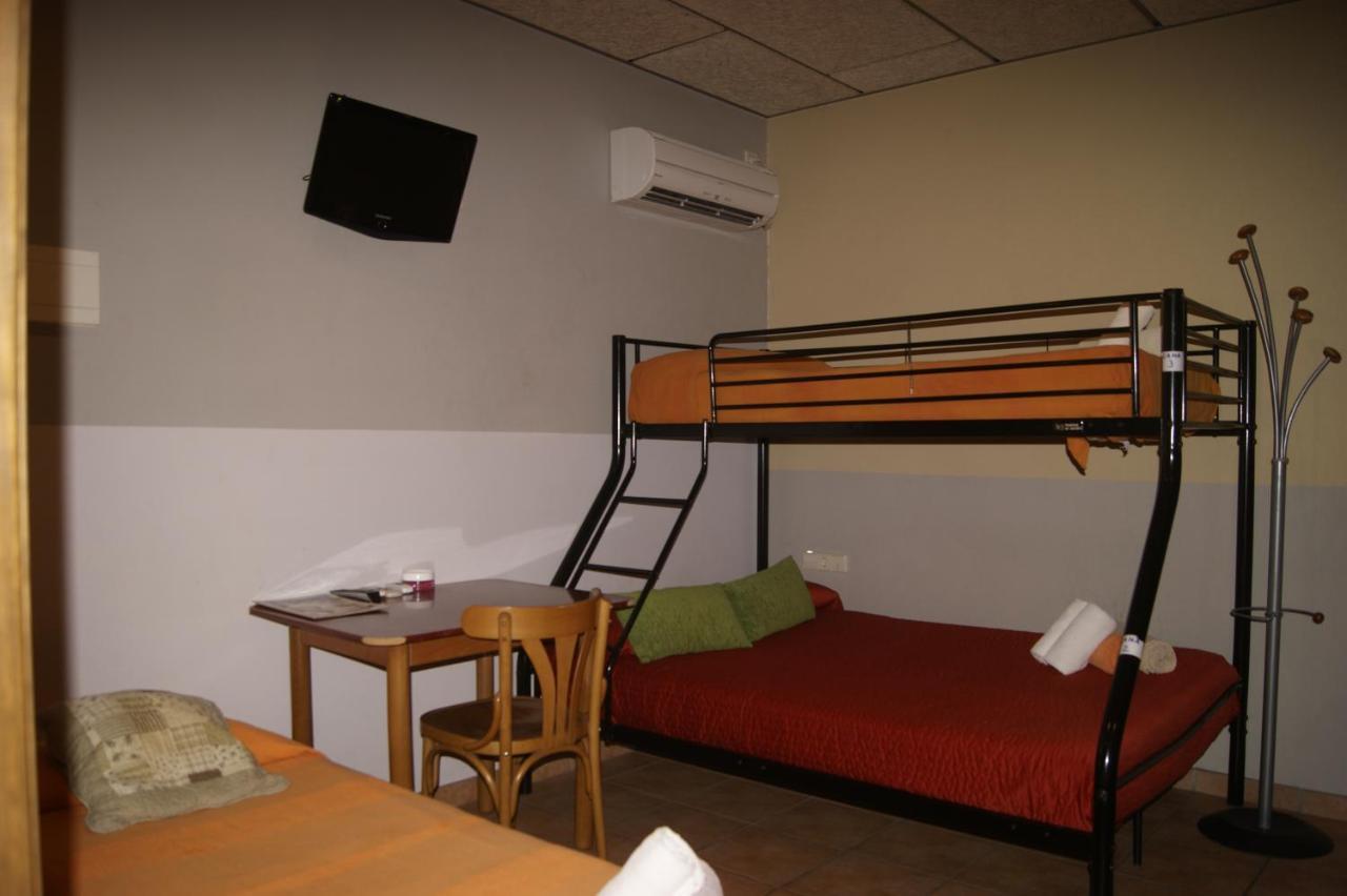 Hotel Familiar Bagá Екстериор снимка
